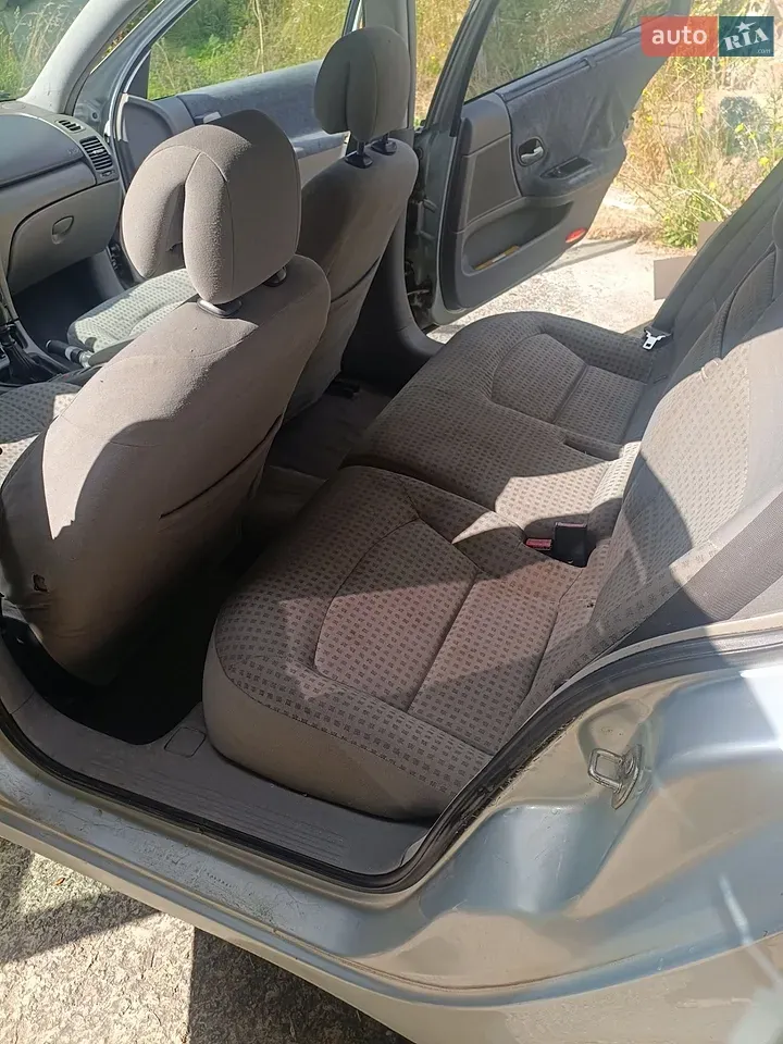 Renault Laguna 2003 photo 5