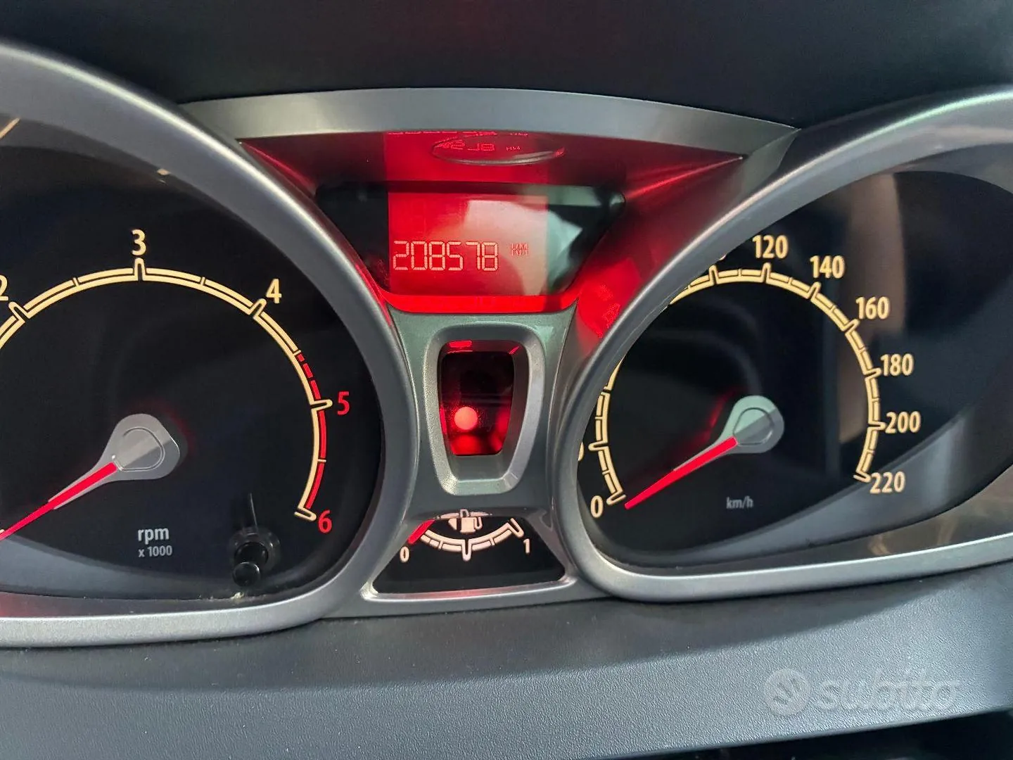 Ford Fiesta 2010 photo 5