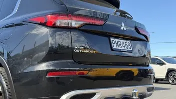 Mitsubishi Outlander 2022 photo 5