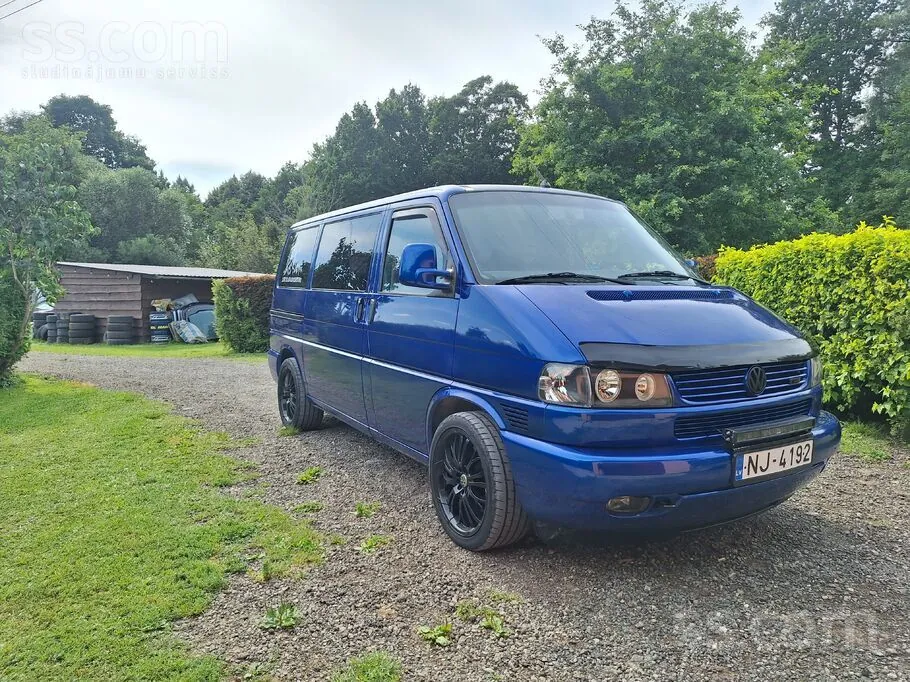 Volkswagen Multivan 2002 photo 3