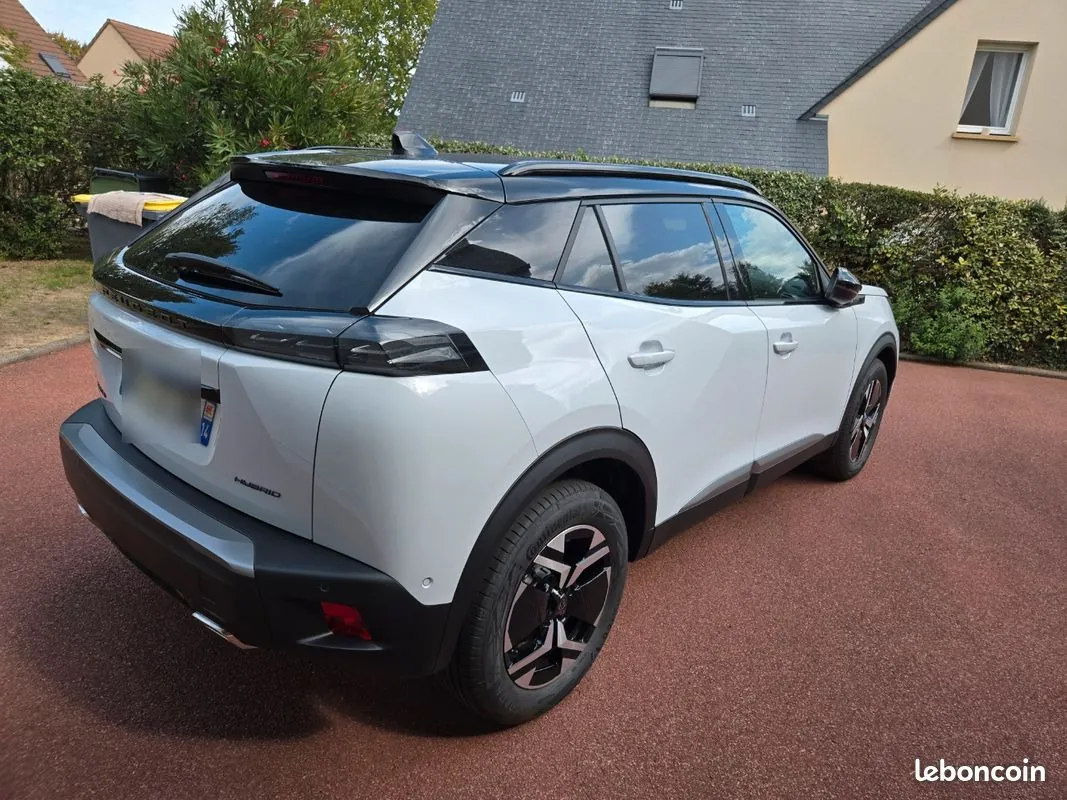 Peugeot 2008 2025 photo 3