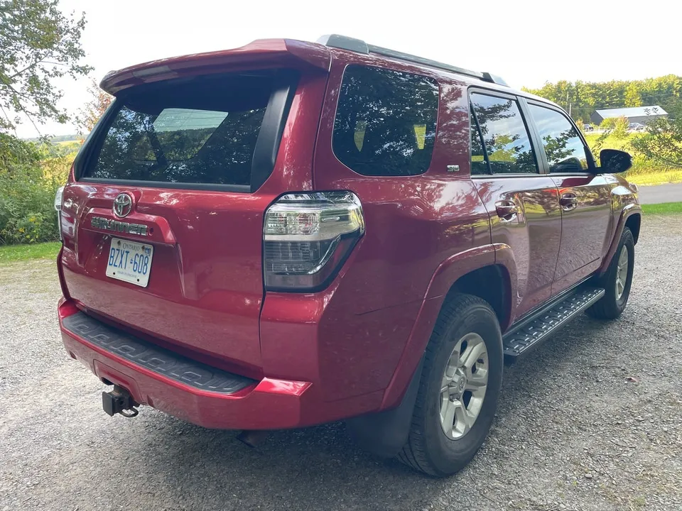 Toyota 4Runner 2014 photo 3