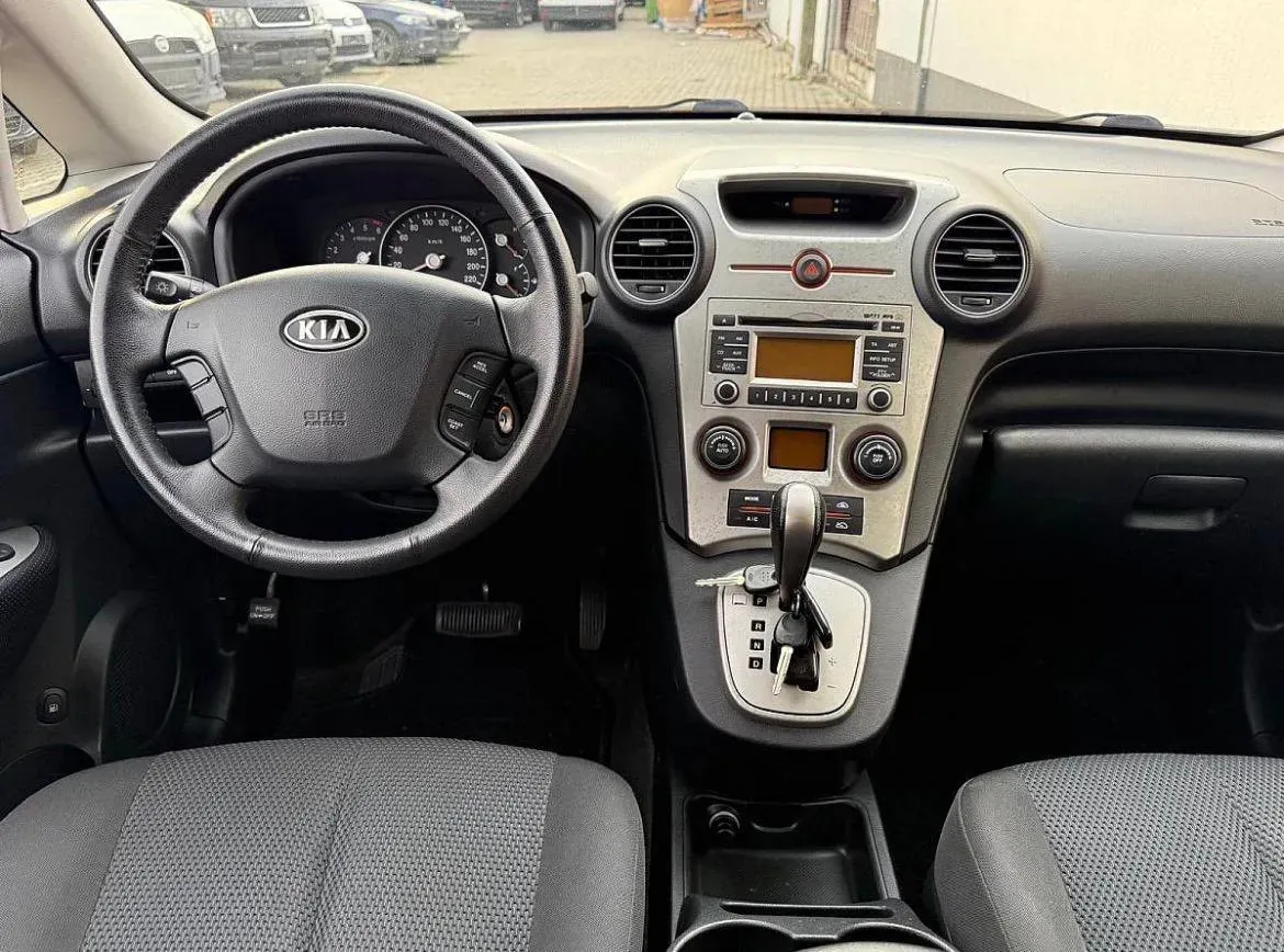 Kia Carens