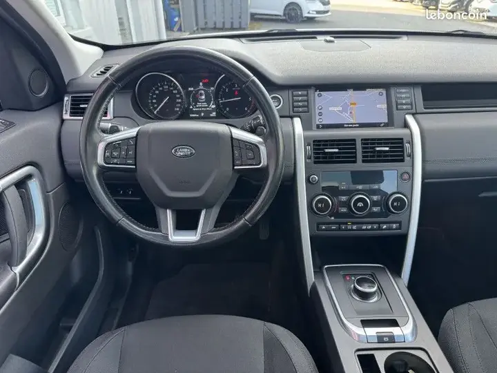 Land Rover Discovery Sport 2017 photo 4