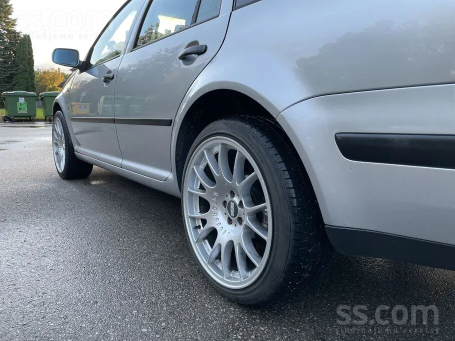 Volkswagen Golf 2000 photo 4