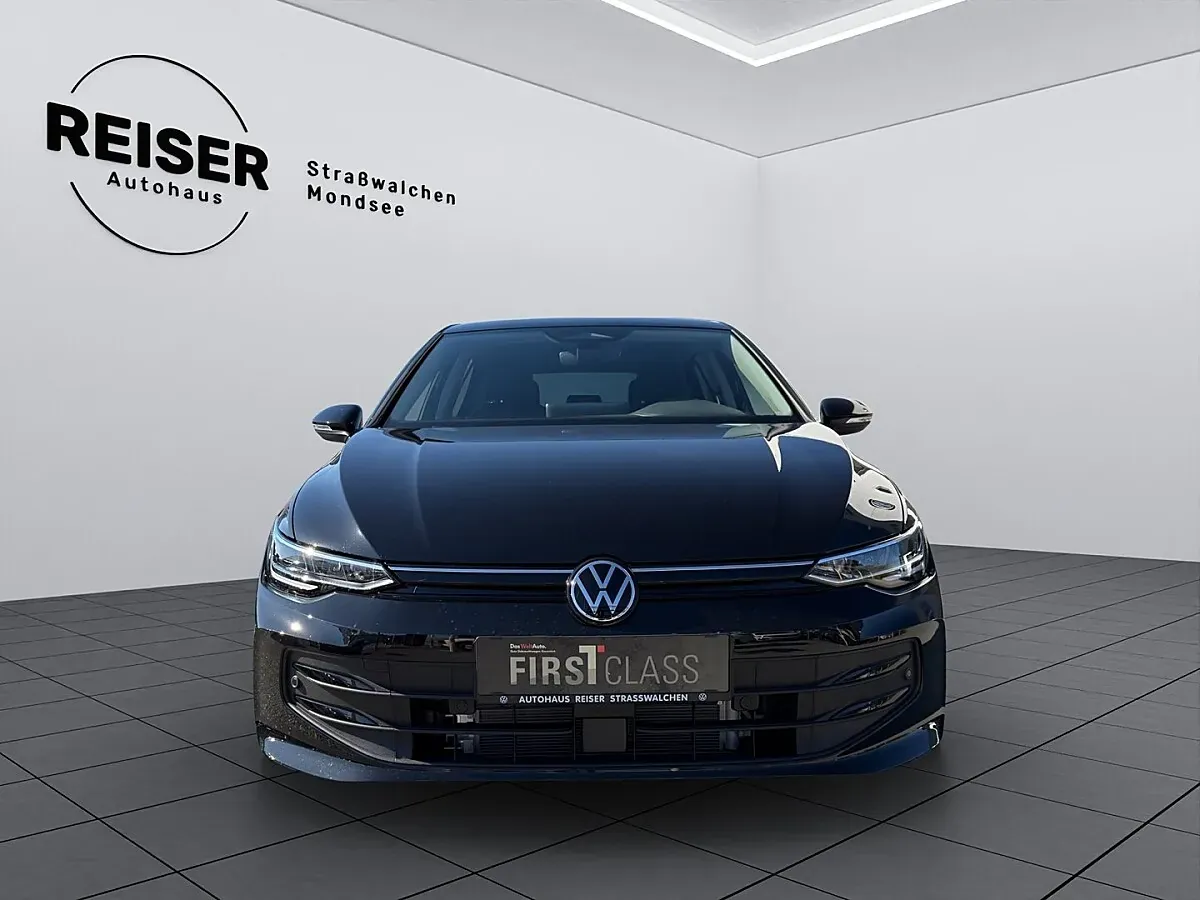 Volkswagen Golf 2026 photo 3