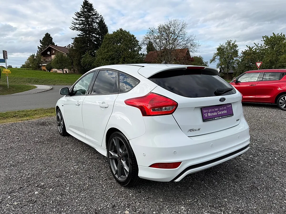 Ford Focus 2018 photo 3