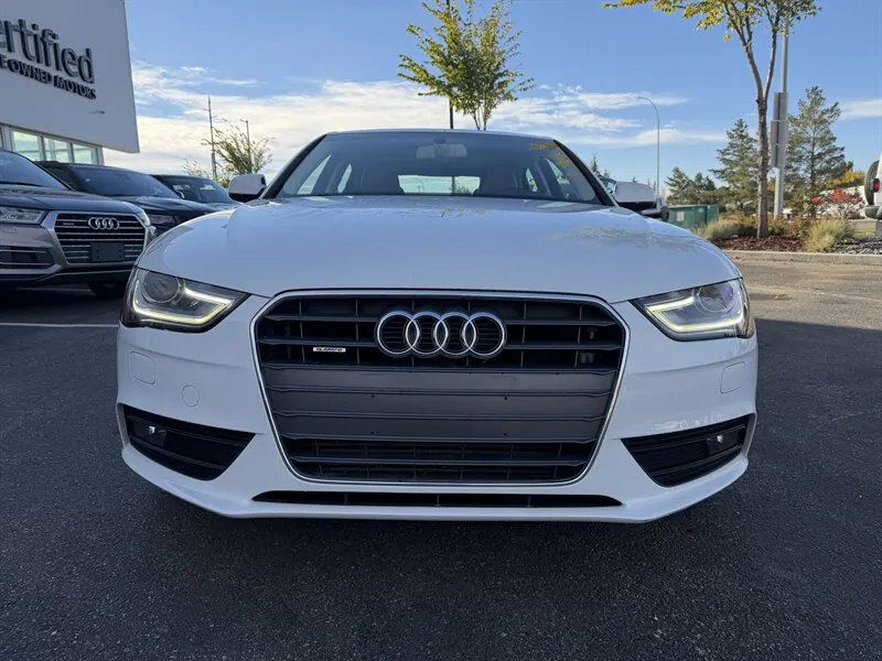 Audi A4 2014 photo 2