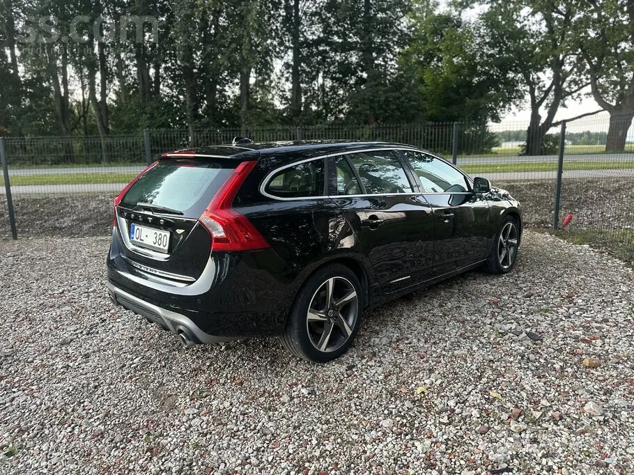 Volvo V60 2015 photo 5