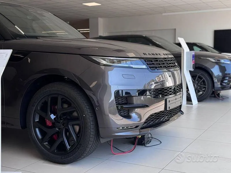 Land Rover Range Rover Sport 2026 photo 3