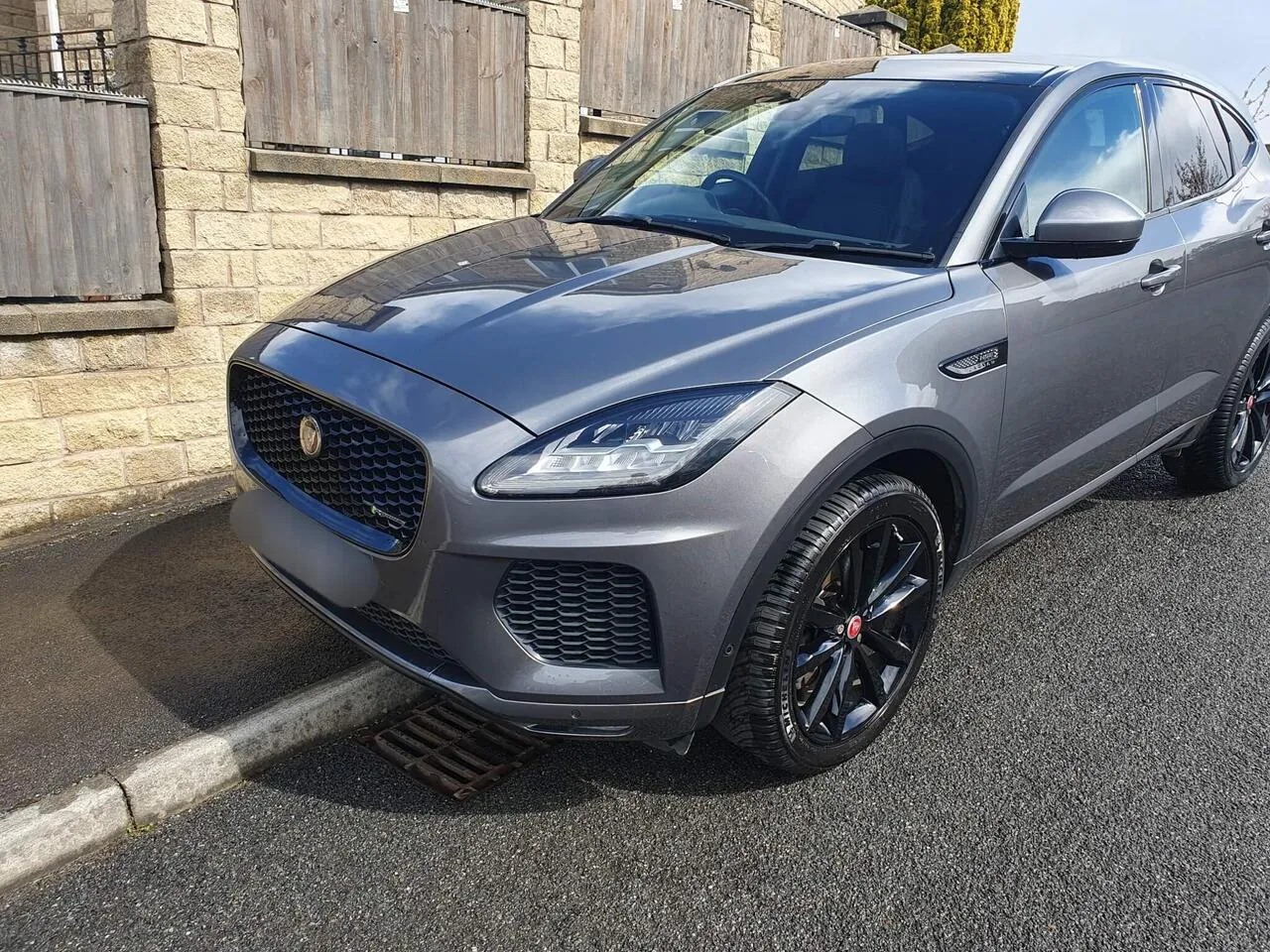 Jaguar E-Pace 2018 photo 5