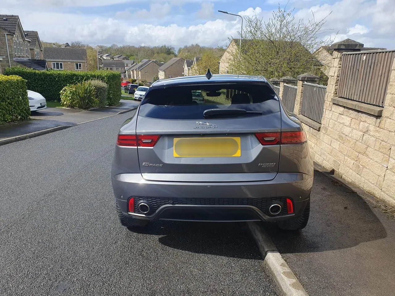 Jaguar E-Pace 2018 photo 2