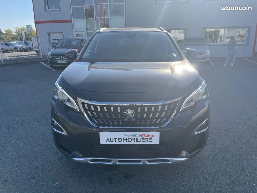 Peugeot 3008 2019 photo 3