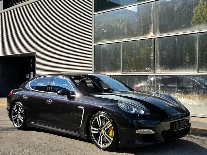 Porsche Panamera 2011 photo 3