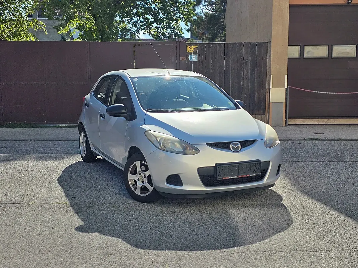 Mazda Mazda2
