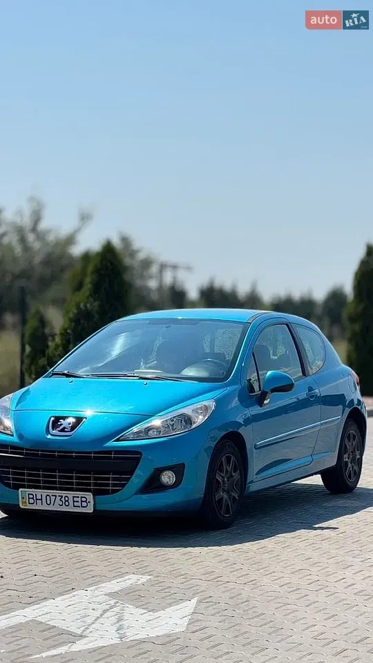 Peugeot 207 2011 photo 4