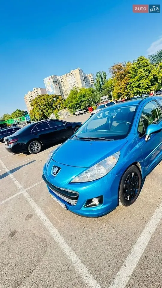 Peugeot 207 2011 photo 2