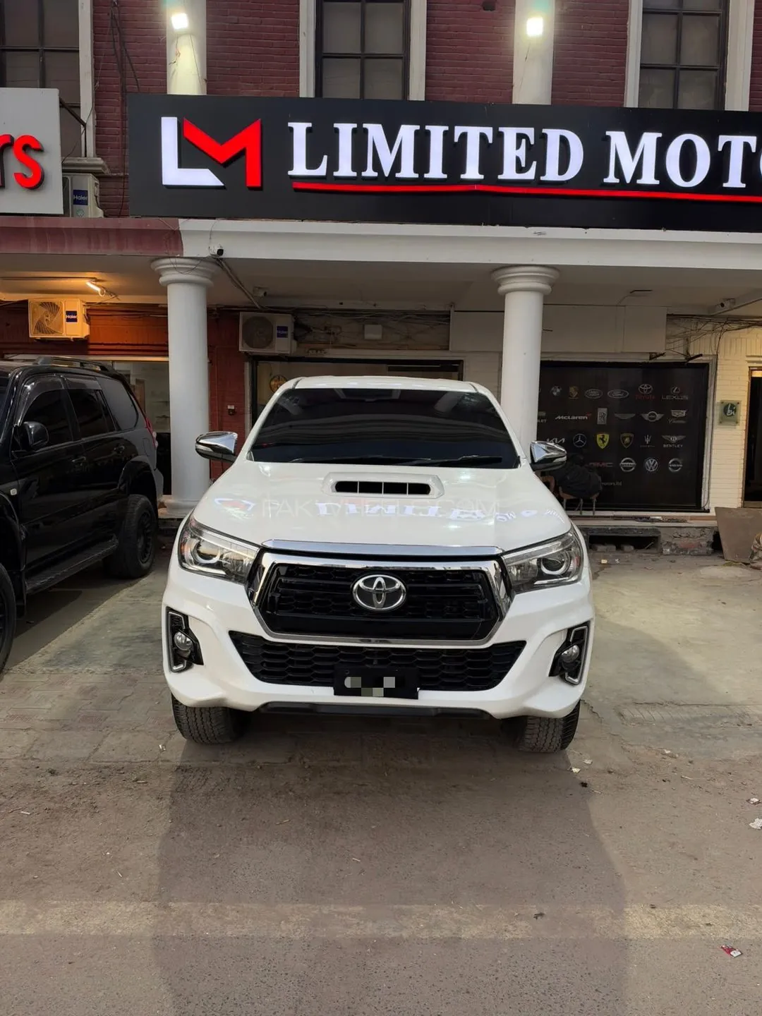 Toyota Hilux