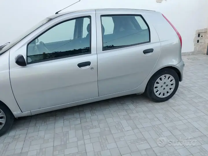 Fiat Punto 1999 photo 3
