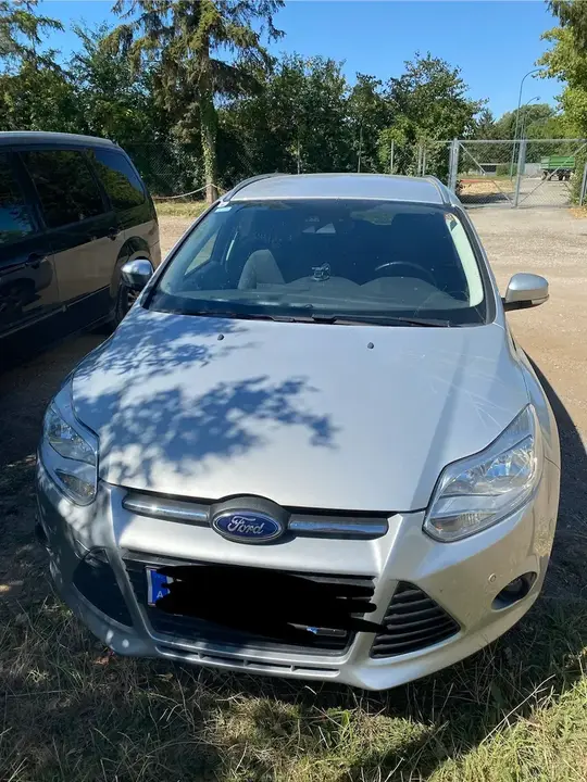 Ford Focus 2014 photo 2