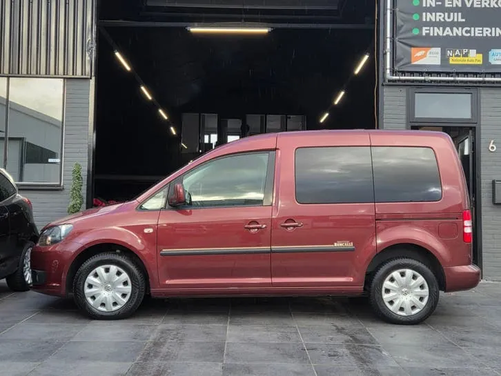 Volkswagen Caddy 2011 photo 2