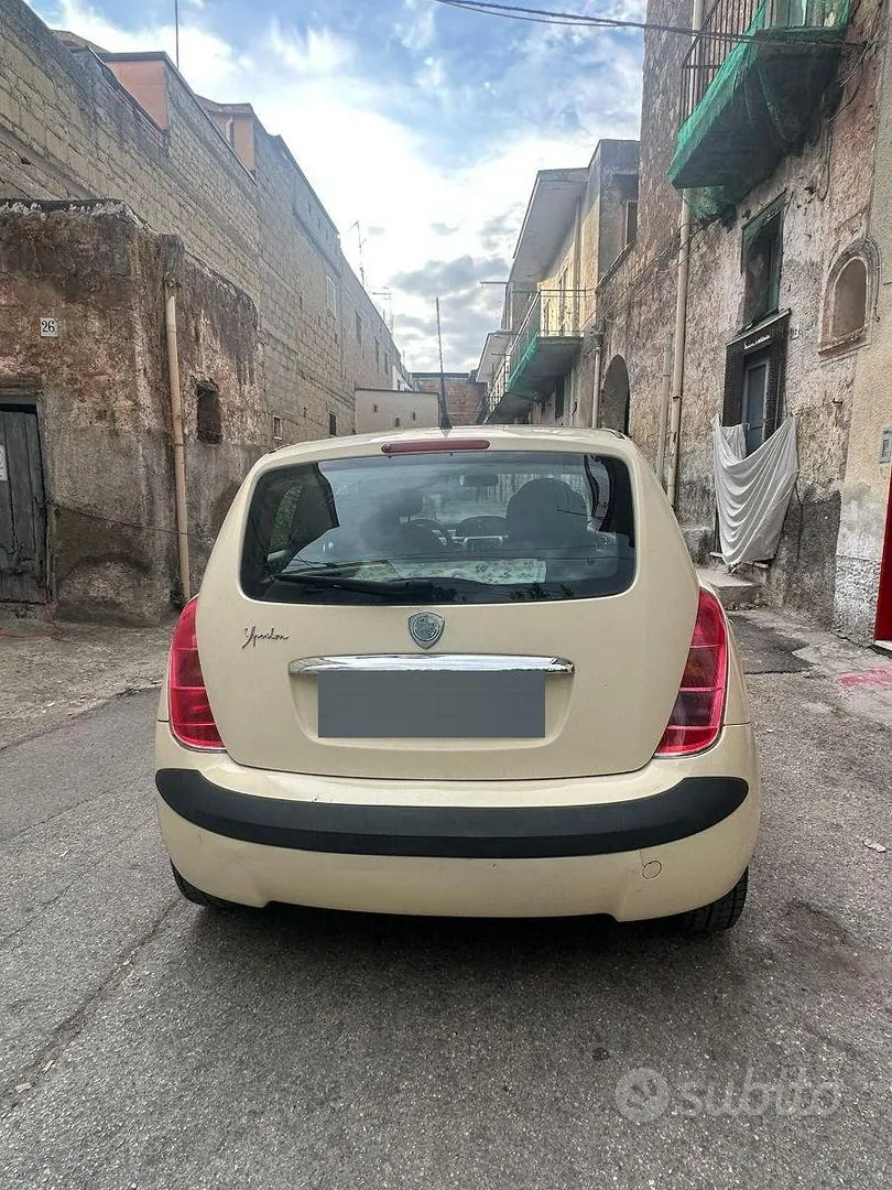 Lancia Ypsilon 2005 photo 4