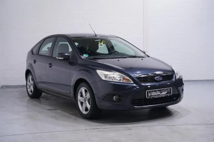 Ford Focus 2011 photo 3