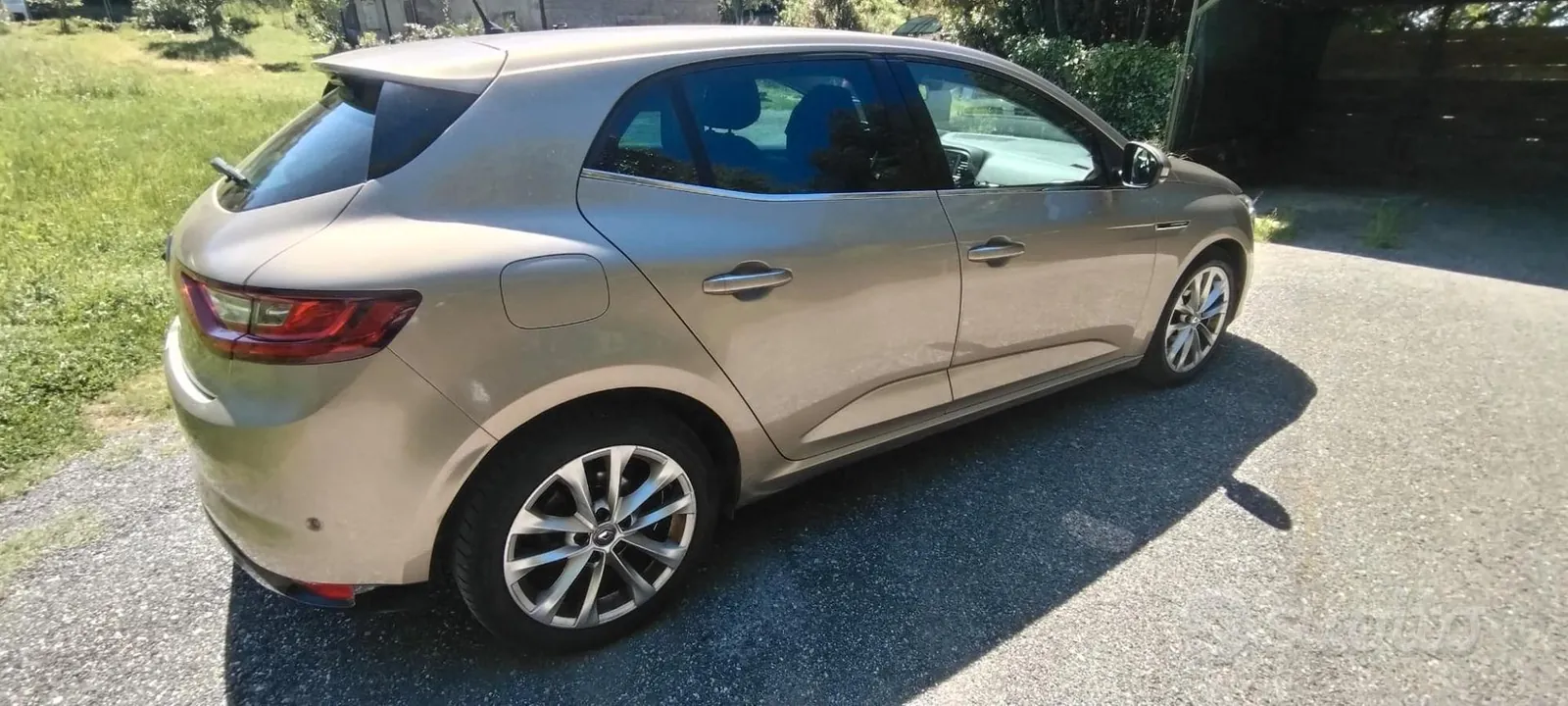 Renault Megane 2017 photo 3