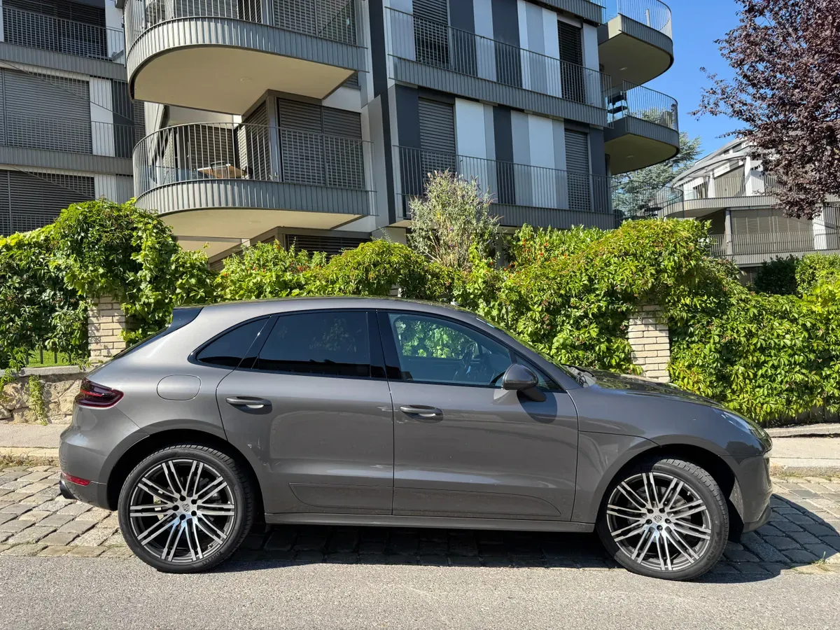 Porsche Macan 2017 photo 2