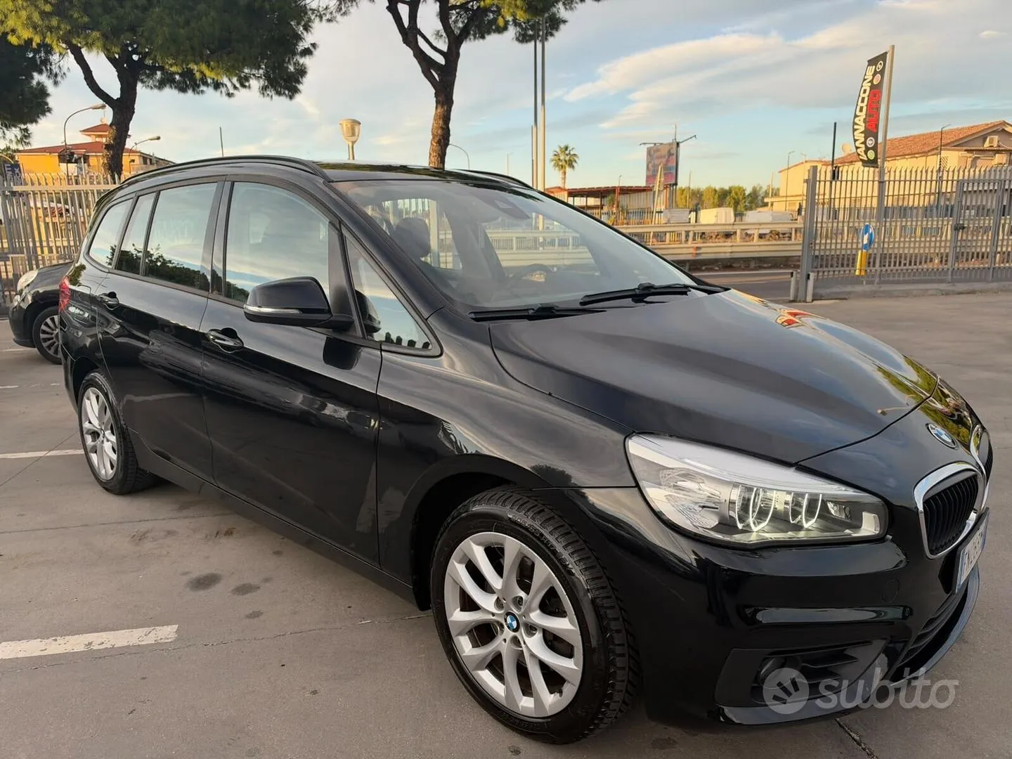 BMW 2 Series Gran Tourer 2018 photo 2