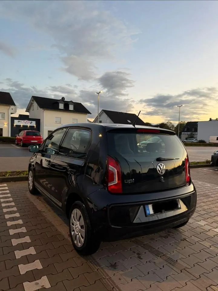 Volkswagen Up