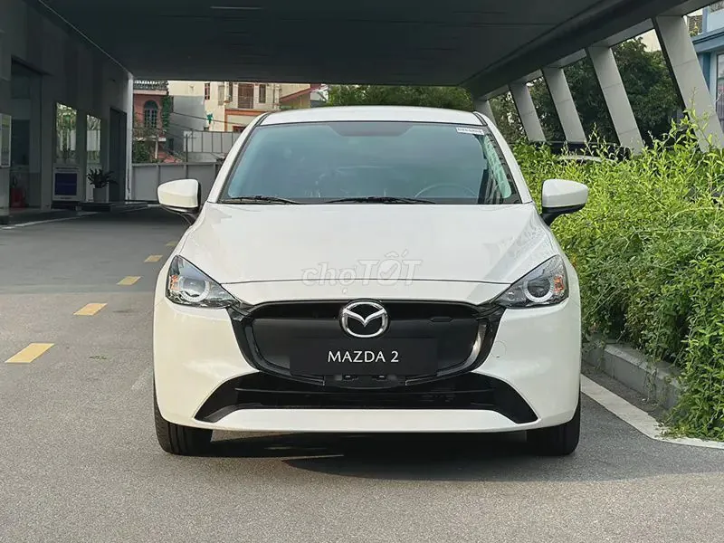 Mazda 2 2025 photo 2