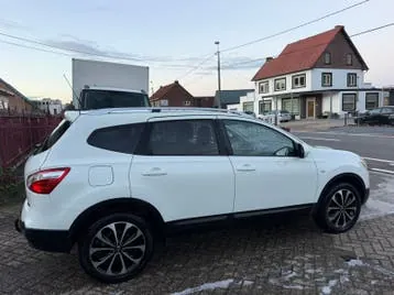 Nissan Qashqai 2011 photo 2