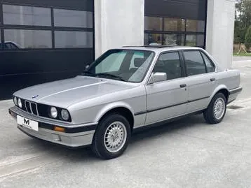 BMW Série 3 1990 photo 2