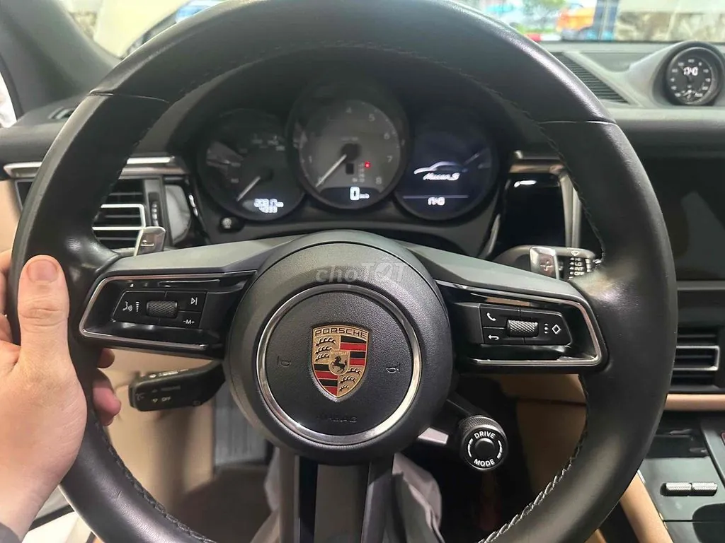 Porsche Macan 2023 photo 2