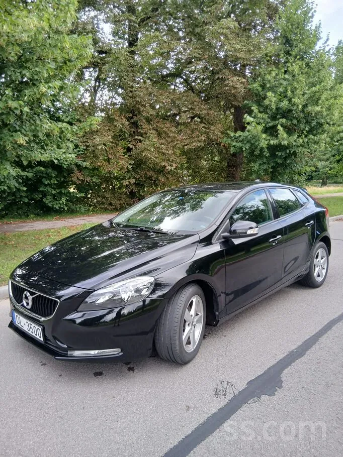 Volvo V40 2017 photo 2
