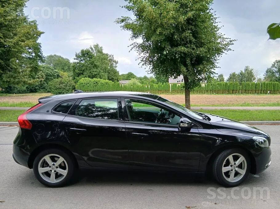 Volvo V40 2017 photo 5