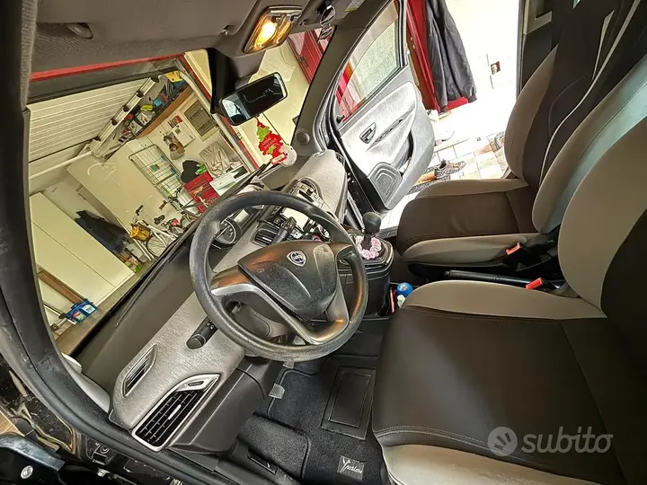 Lancia Ypsilon 2013 photo 5