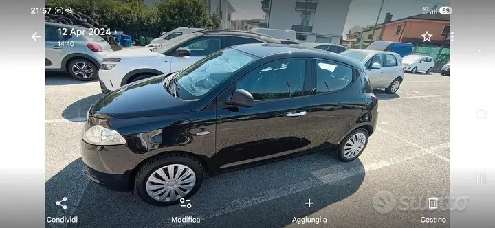 Lancia Ypsilon 2013 photo 2