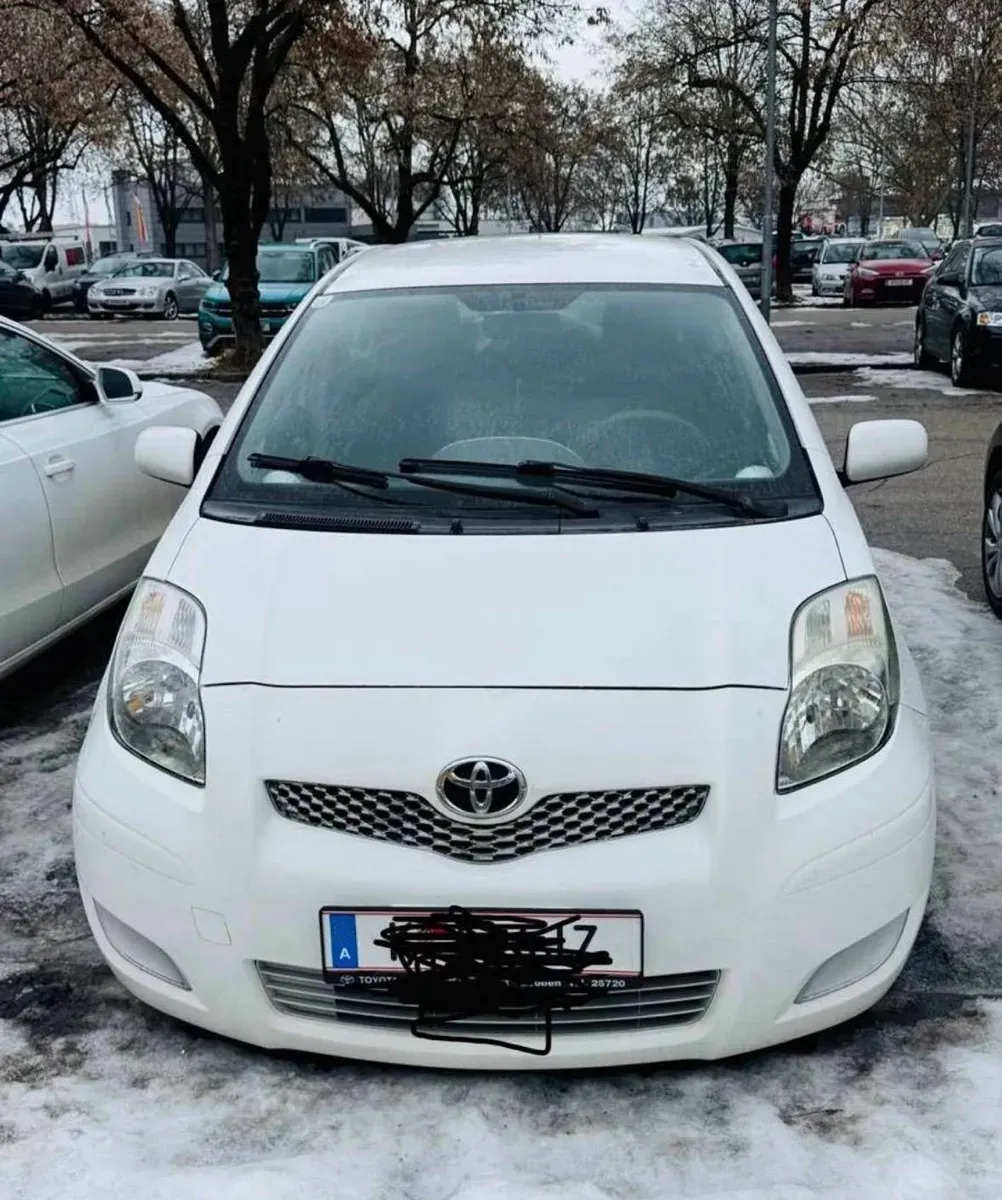 Toyota Yaris 2009 photo 3