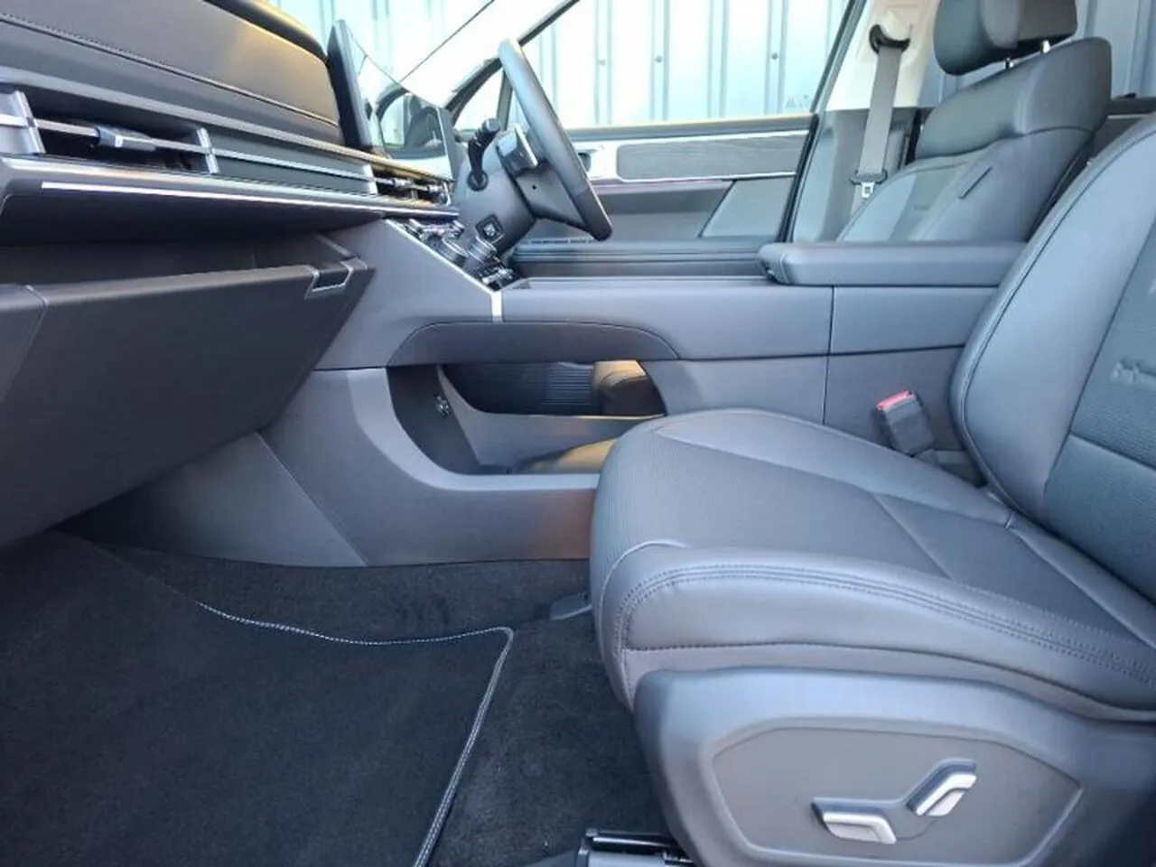 Hyundai Santa Fe 2026 photo 5