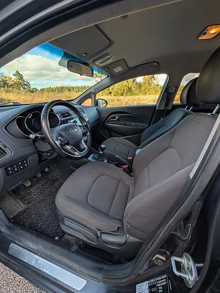 Kia Rio 2015 photo 4