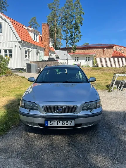 Volvo V70 2002 photo 2