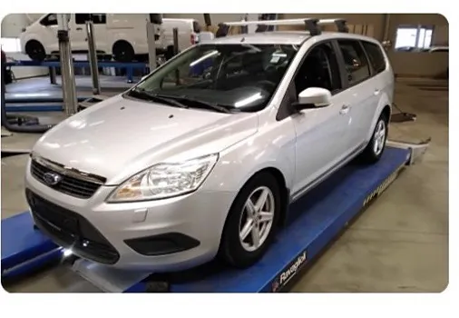 Ford Focus 2009 photo 2