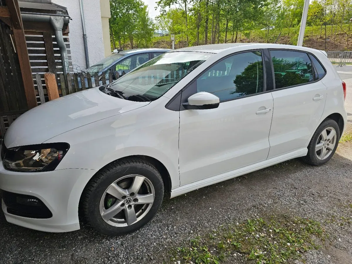 Volkswagen Polo 2016 photo 2
