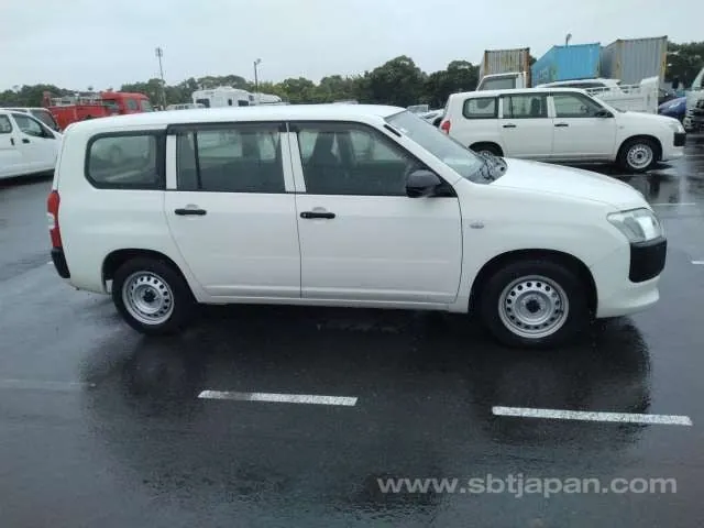 Toyota Probox Van 2021 photo 5