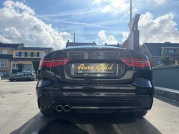 Jaguar Xe 2021 photo 2