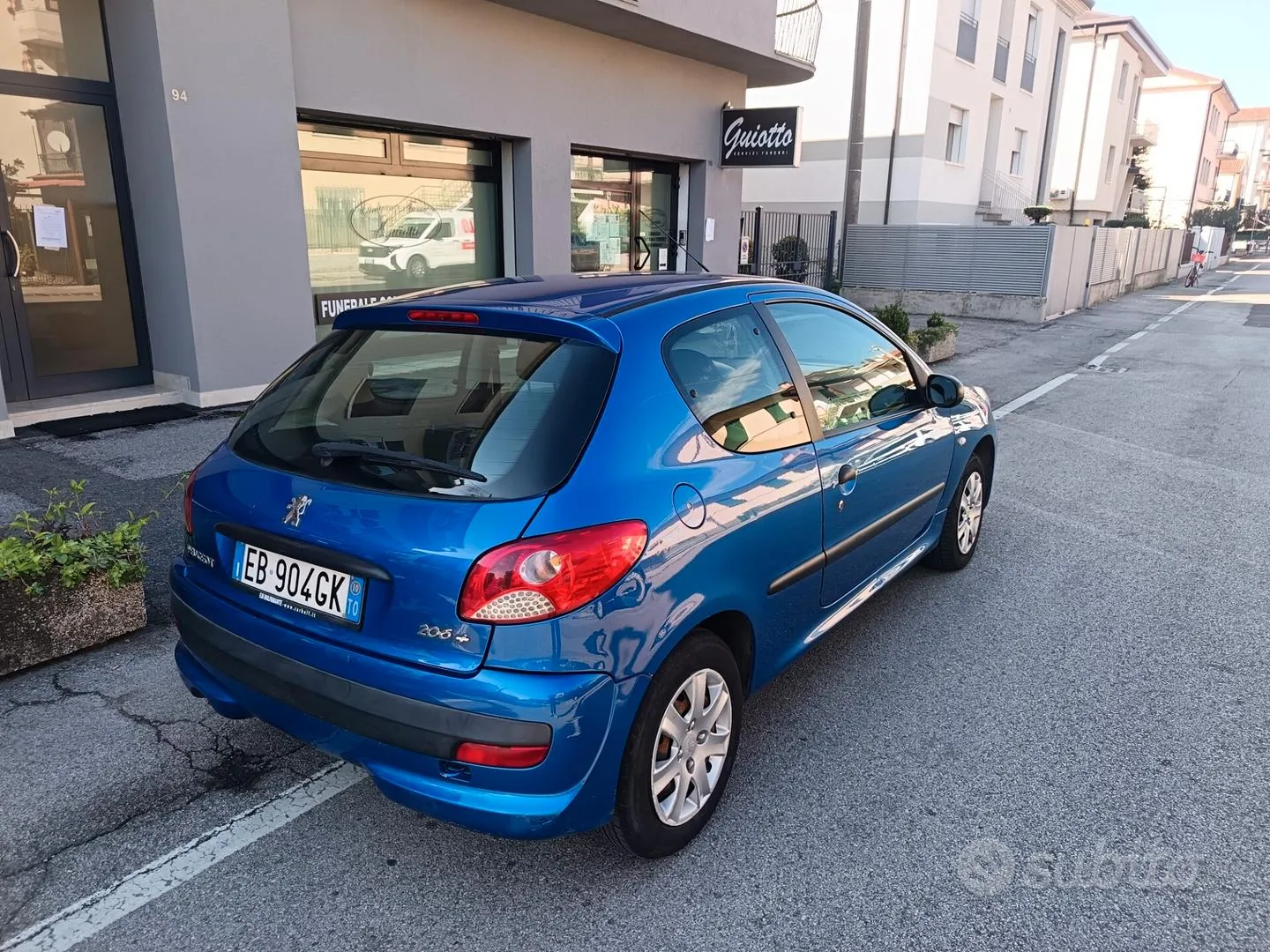 Peugeot 206 2010 photo 5