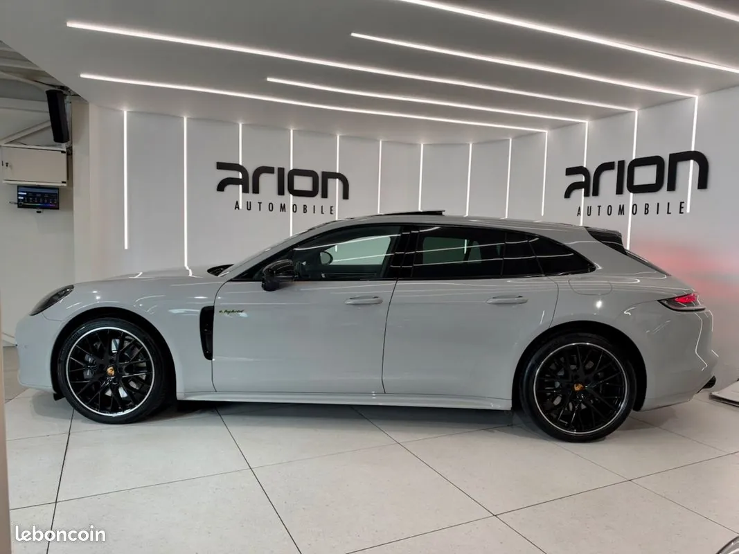 Porsche Panamera 2023 photo 3