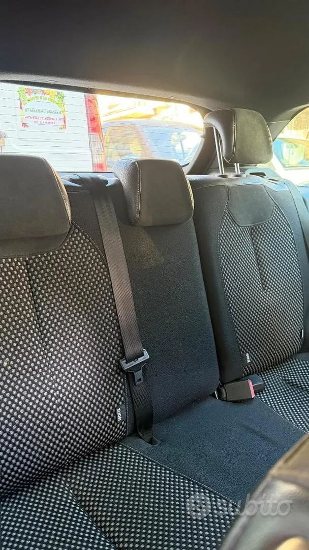 Citroen Ds 3 2013 photo 2